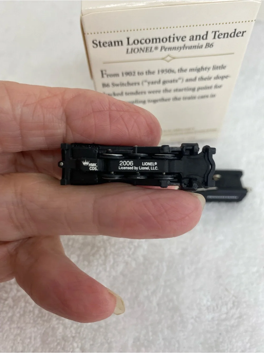Hallmark Keepsake 2006 Steam Locomotive & Tender Lionel Pennsylvania B6 Ornament